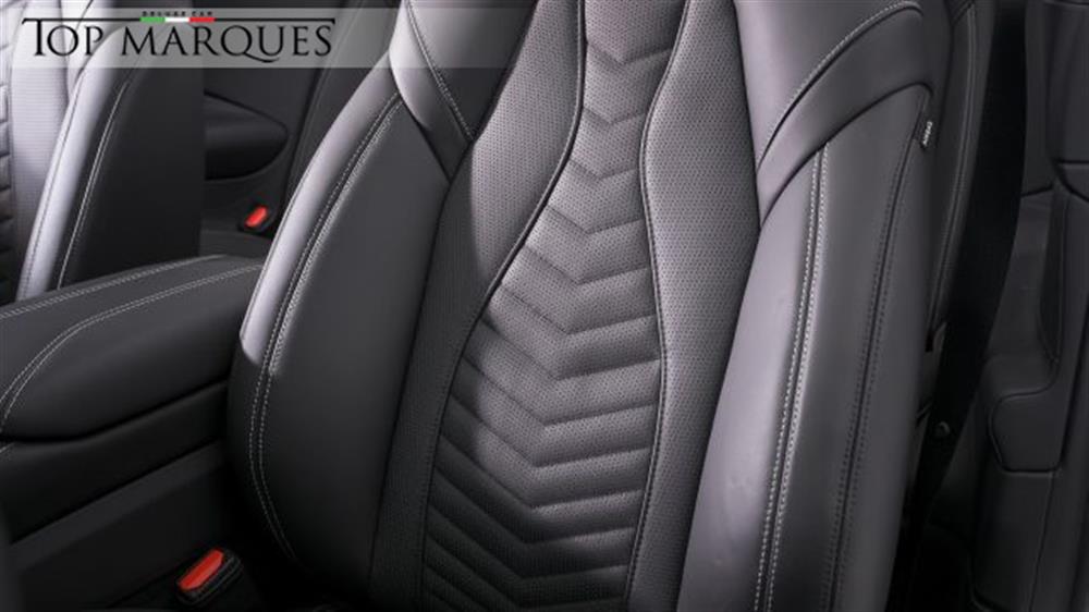 GranCabrio GranCabrio V6 550 CV AWD Trofeo