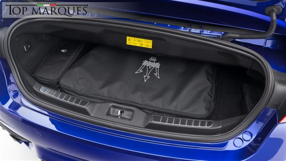 GranCabrio GranCabrio V6 550 CV AWD Trofeo