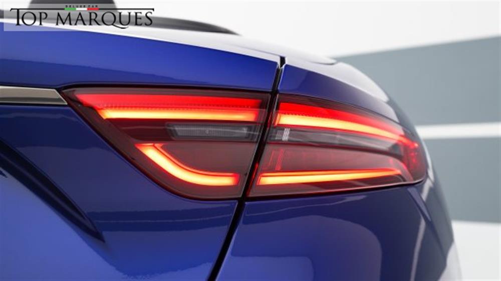 GranCabrio GranCabrio V6 550 CV AWD Trofeo