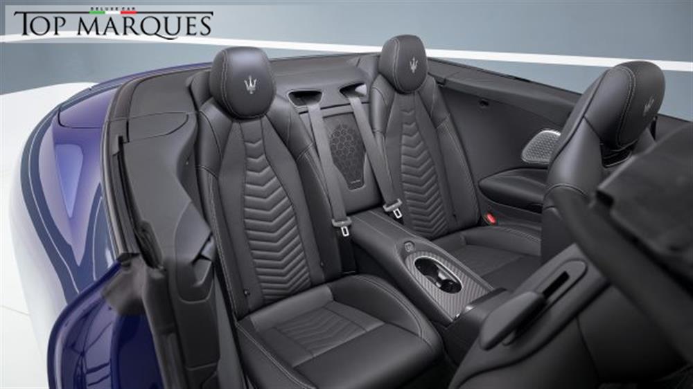 GranCabrio GranCabrio V6 550 CV AWD Trofeo