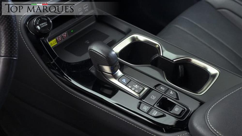 NX 450h NX 450h NX Plug-in 4WD F-Spo