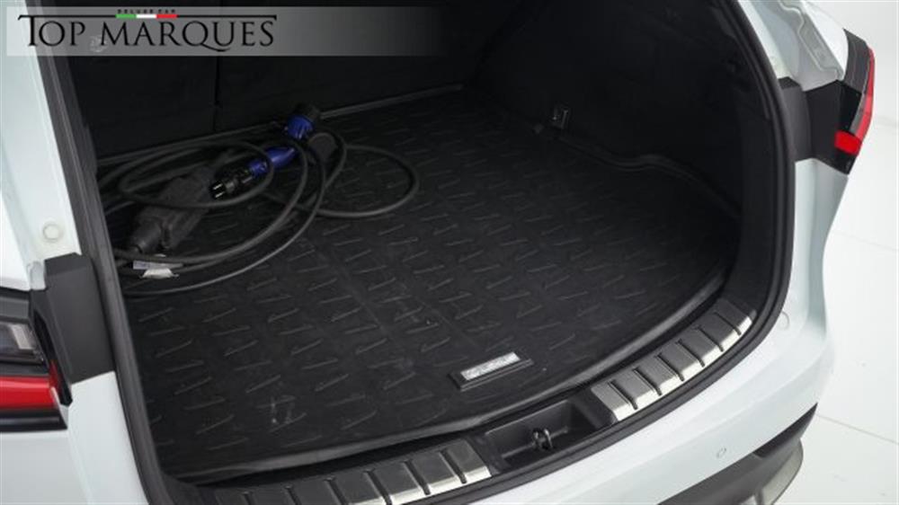 NX 450h NX 450h NX Plug-in 4WD F-Spo