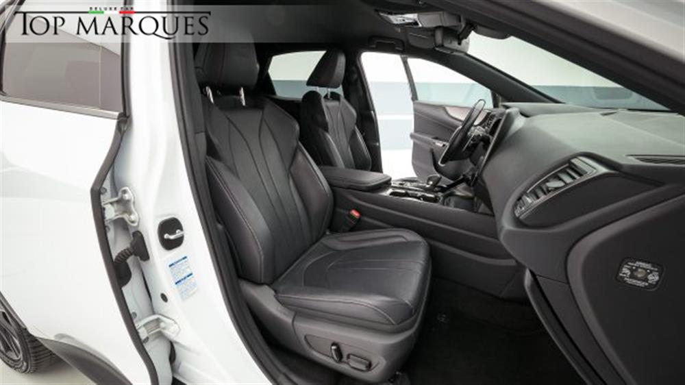 NX 450h NX 450h NX Plug-in 4WD F-Spo