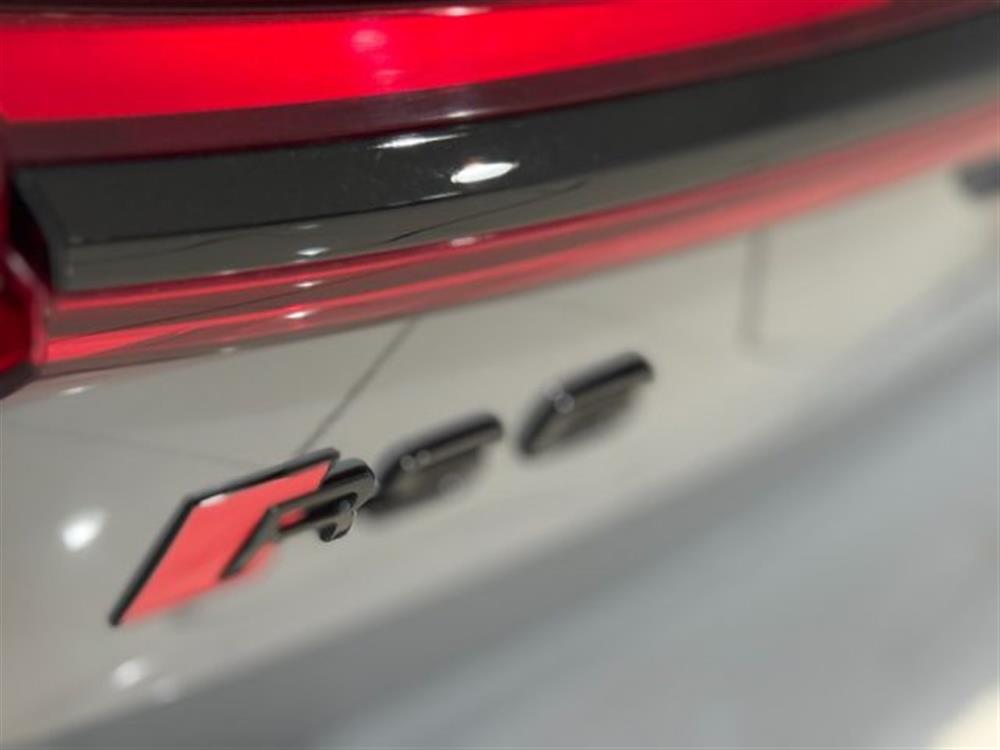 RS6 RS6 Avant 4.0 TFSI V8 Pe