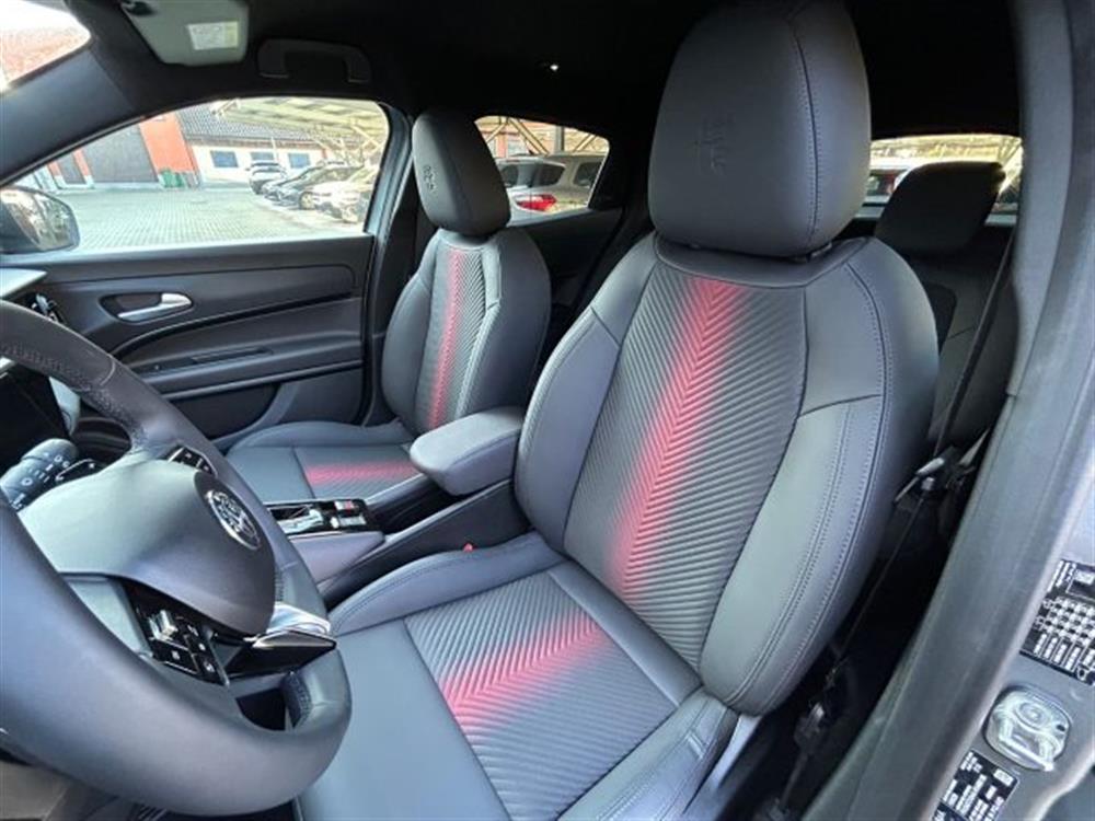 Junior Junior 1.2 145 CV Hybrid eD