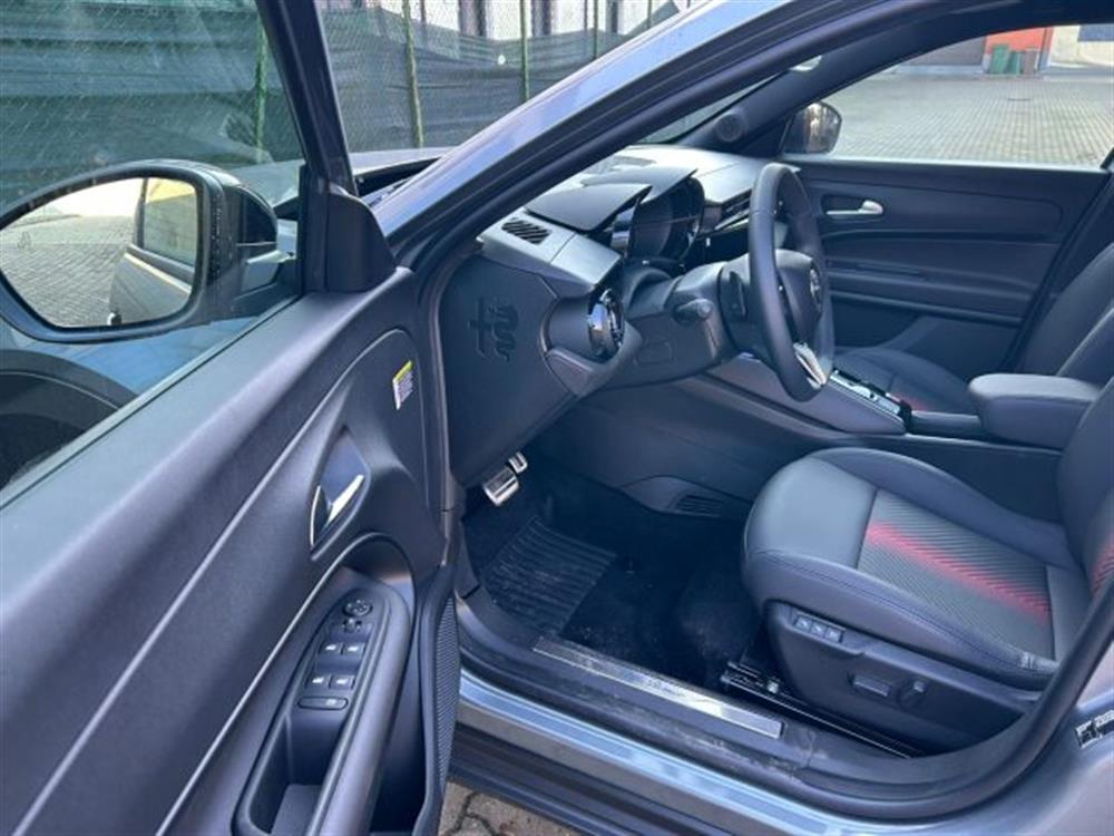 Junior Junior 1.2 145 CV Hybrid eD