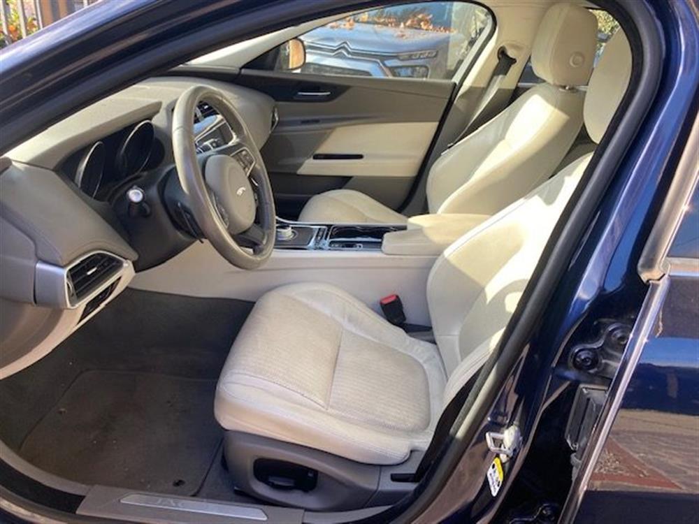 XE XE 2.0 D Turbo 180CV au