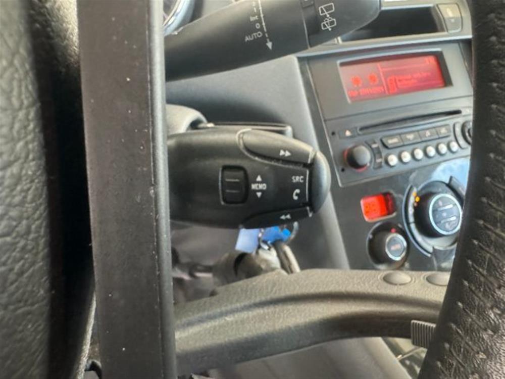 5008 5008 2.0 HDi 163CV comand