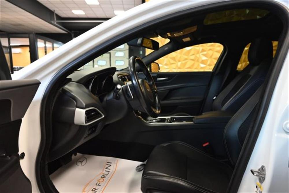 XE XE 2.0d 180CV AUTO R-SP