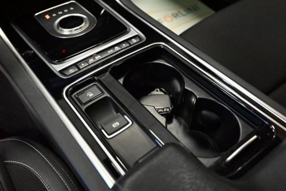 XE XE 2.0d 180CV AUTO R-SP