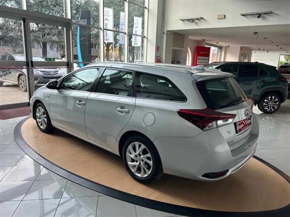 Auris Touring Sports Auris Touring Sports 1.8 Hybrid Active