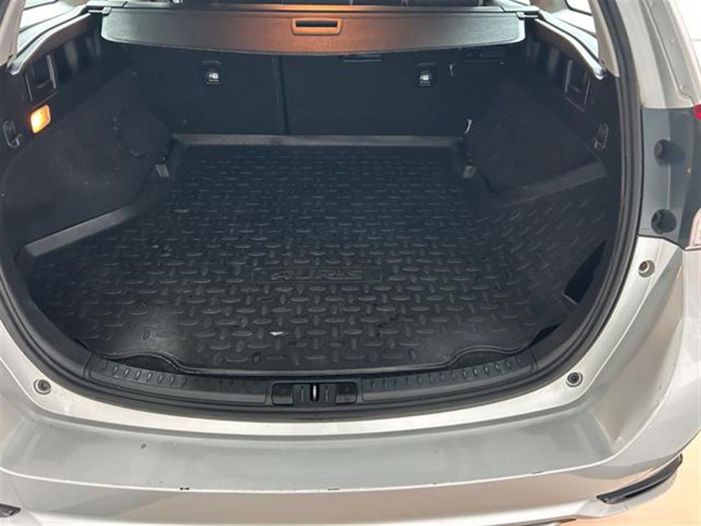 Auris Touring Sports Auris Touring Sports 1.8 Hybrid Active