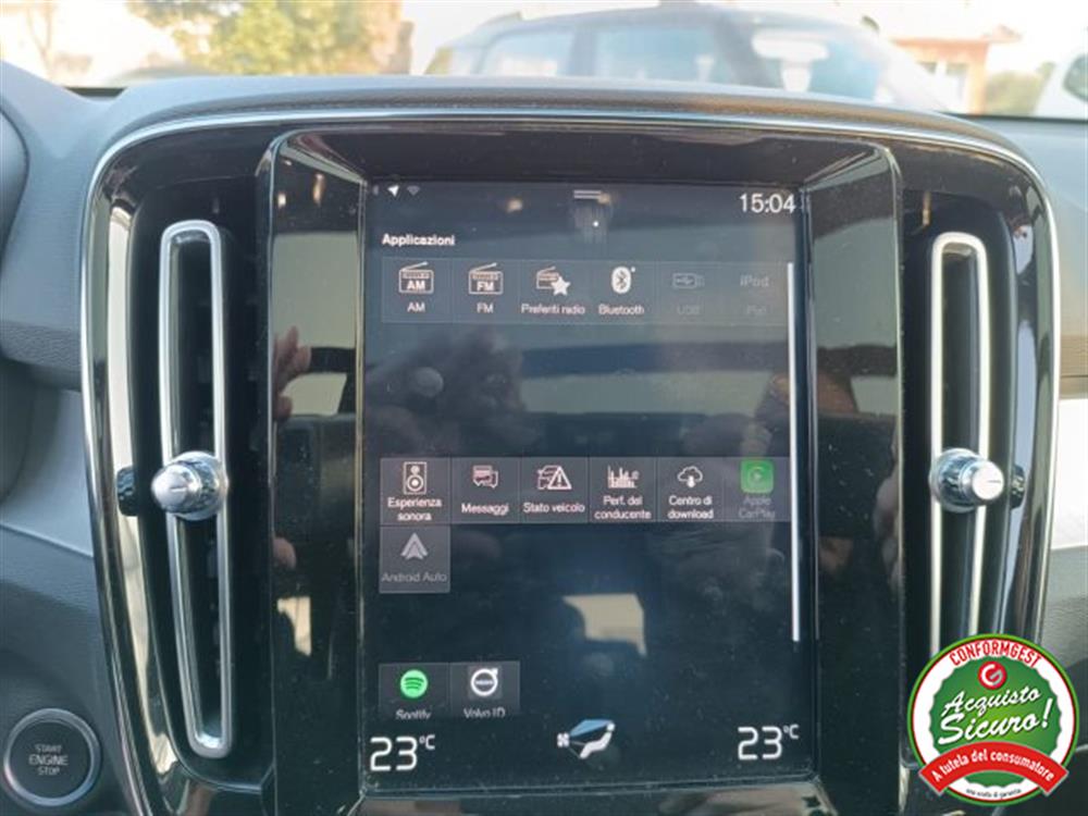 XC40 XC40 D3 Momentum Navi Pel