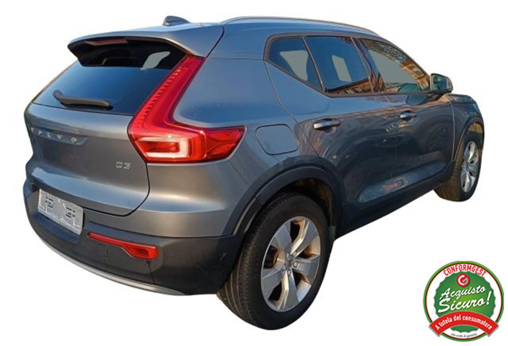 XC40 XC40 D3 Momentum Navi Pel