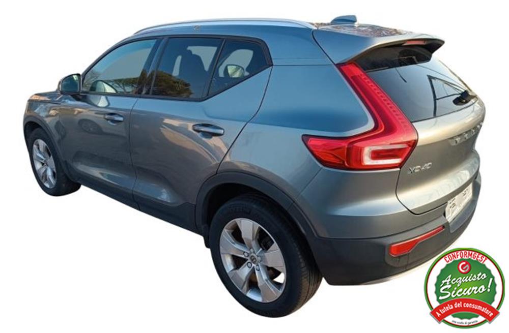 XC40 XC40 D3 Momentum Navi Pel