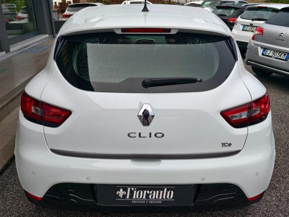Clio Clio 90CV 5 porte COSTUME