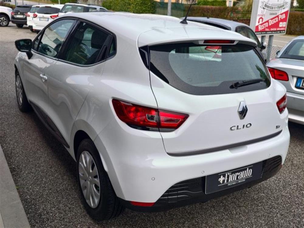 Clio Clio 90CV 5 porte COSTUME