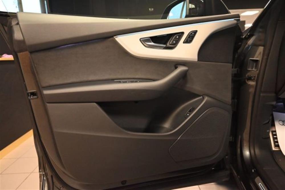 Q8 Q8 50TDI Q.TIP.286CV S-