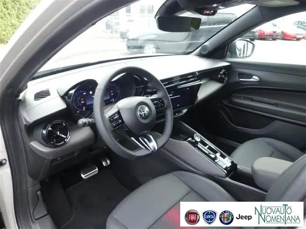 Junior Junior 1.2 136 CV Hybrid eD