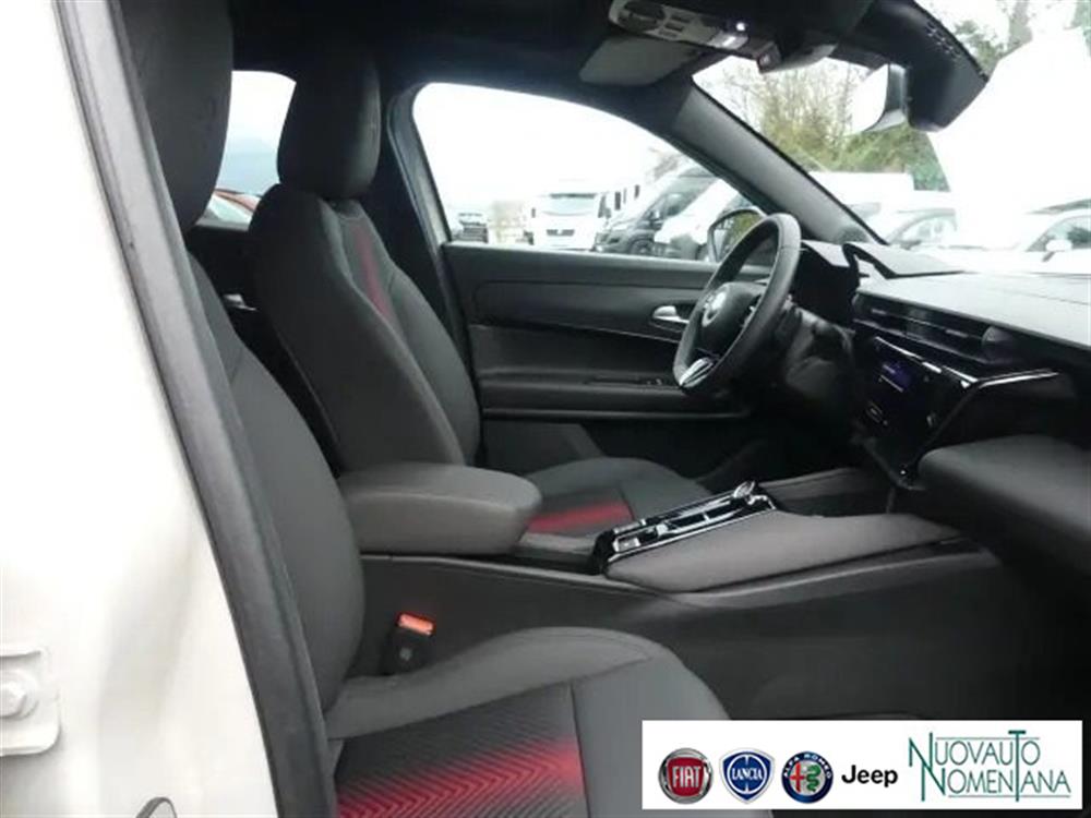 Junior Junior 1.2 136 CV Hybrid eD