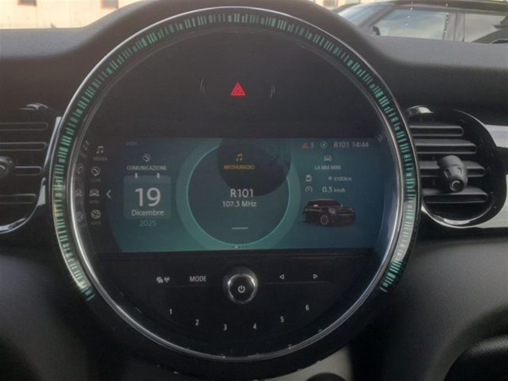 One One 1.5 One 75 CV