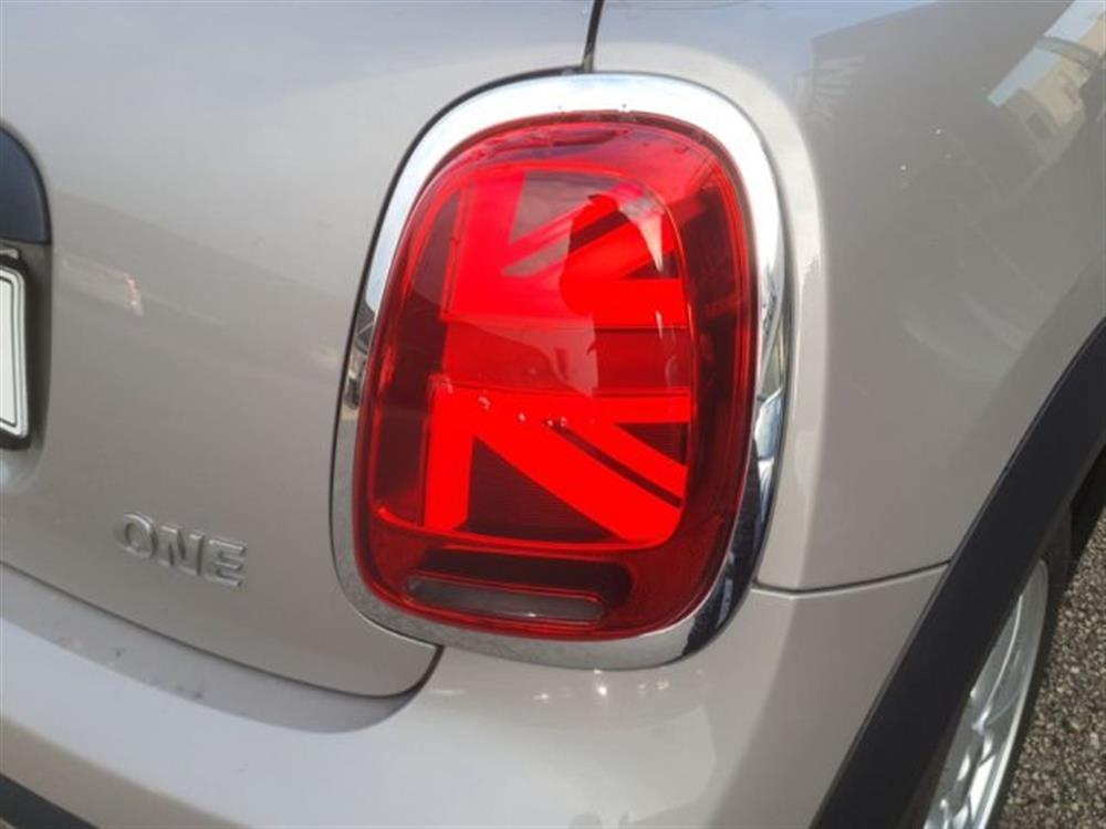 One One 1.5 One 75 CV