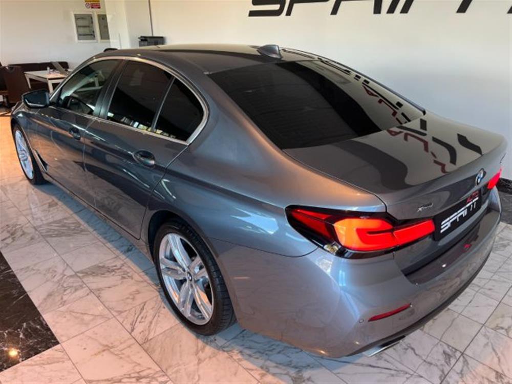 530 530 d Berlina 249cv xDri