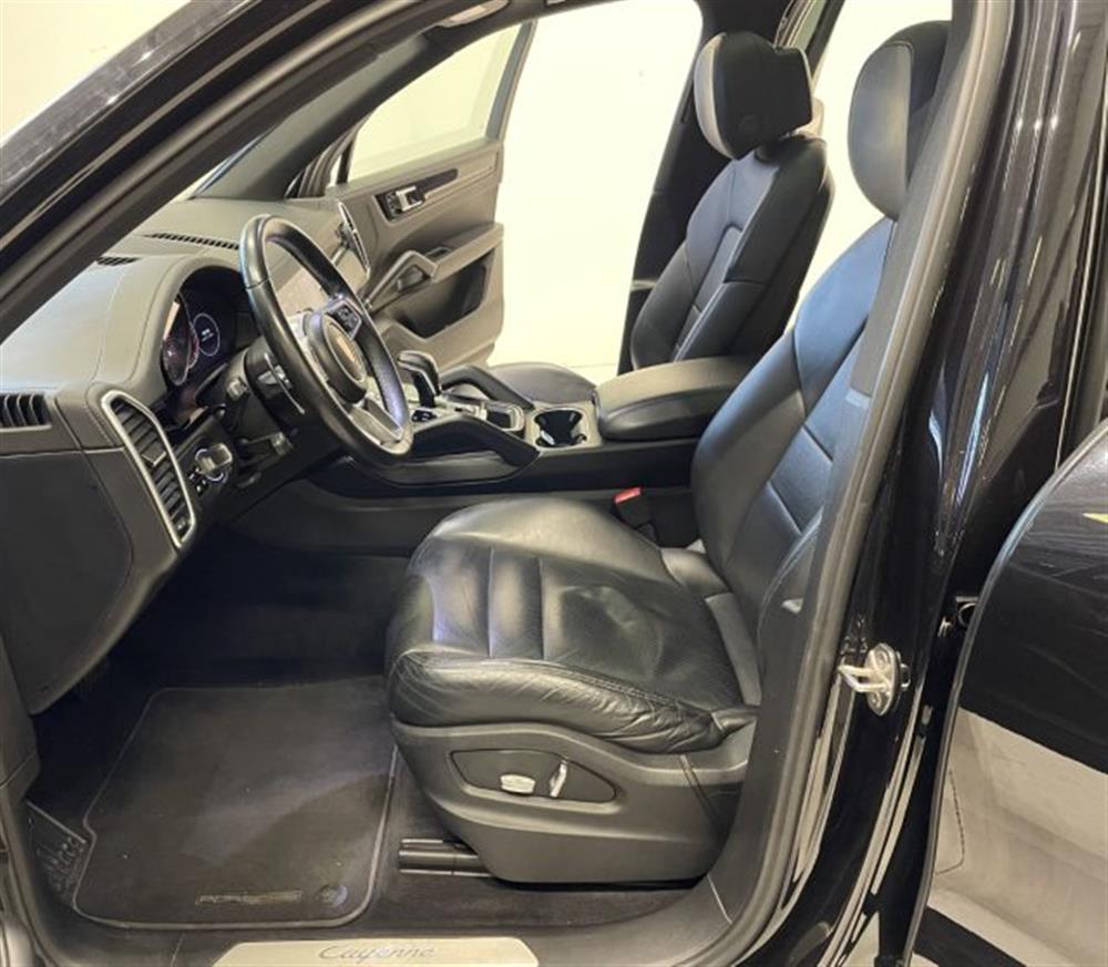 Cayenne Cayenne 3.0 V6 Aut. * PELLE
