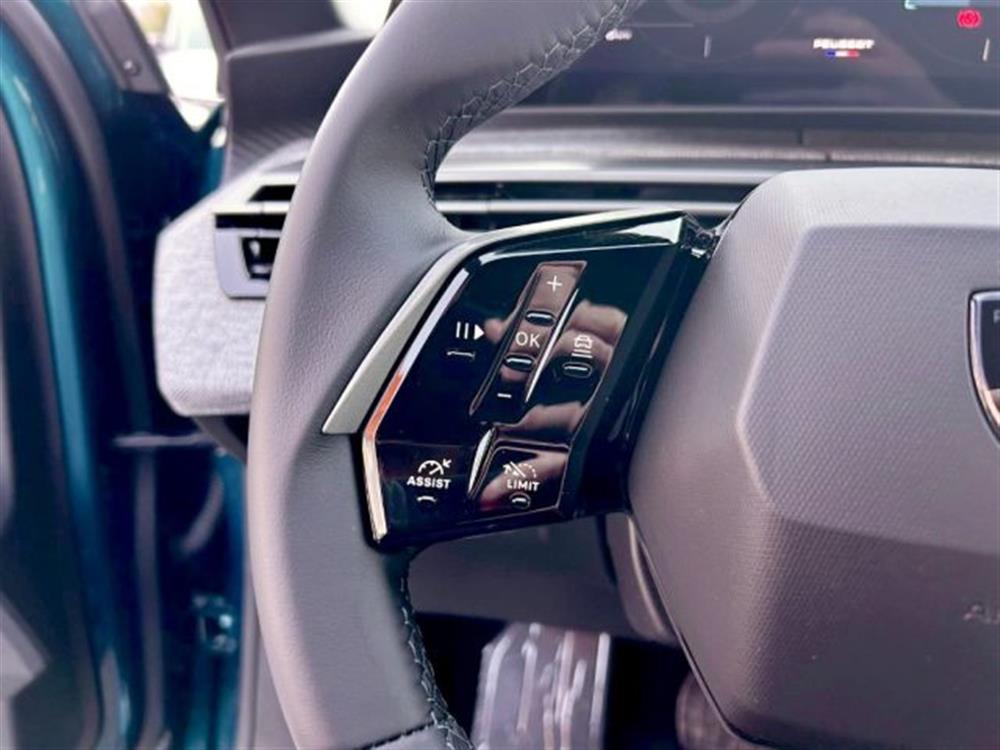 3008 3008 Hybrid 145 e-DCS6 Al