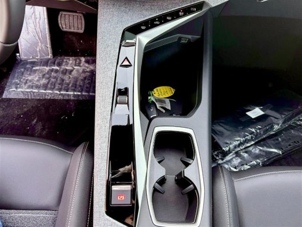 3008 3008 Hybrid 145 e-DCS6 Al