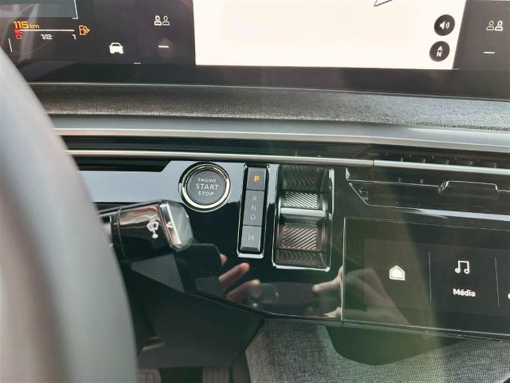 3008 3008 Hybrid 145 e-DCS6 Al