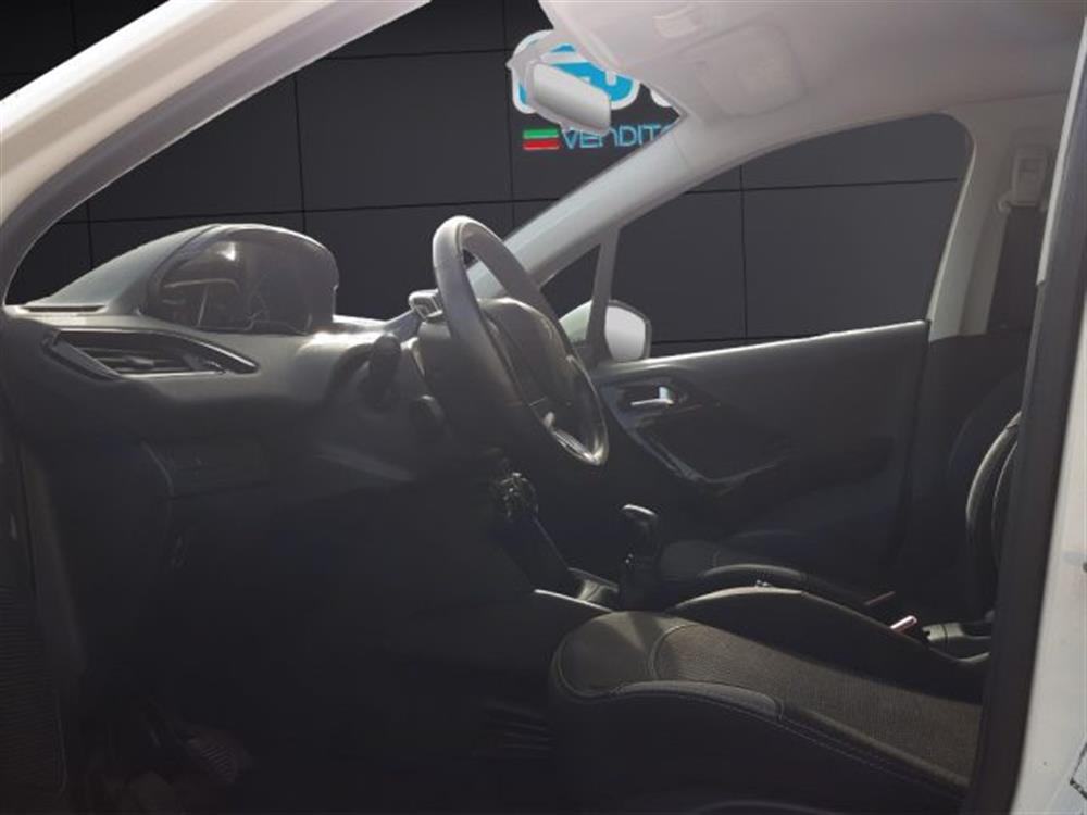 208 208 1° serie PureTech 82