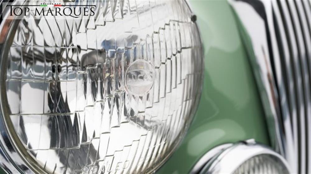 Sovereign Sovereign 250 V8