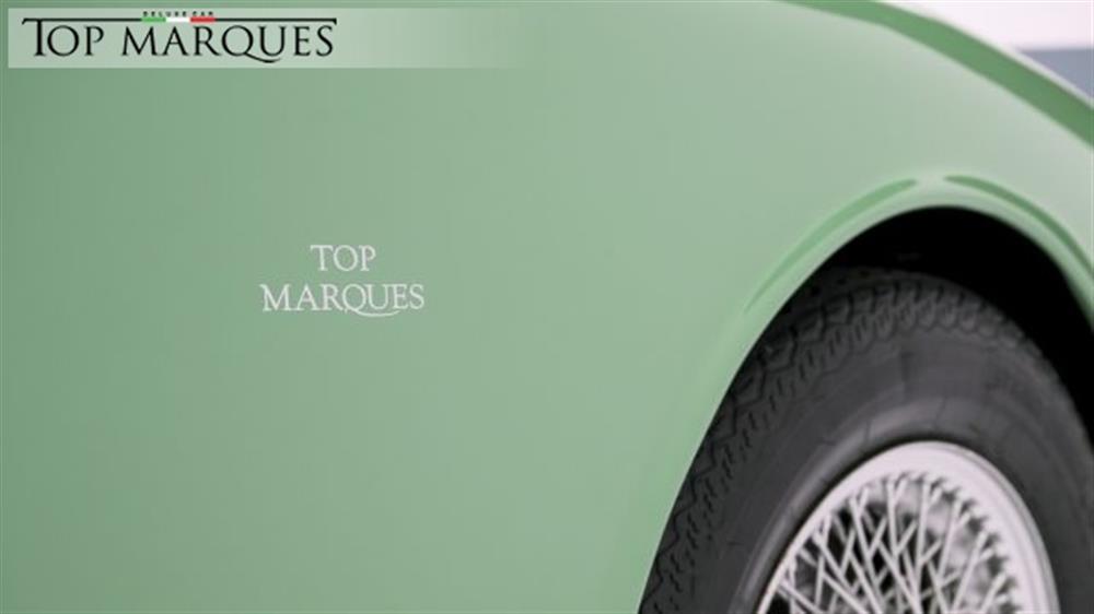 Sovereign Sovereign 250 V8