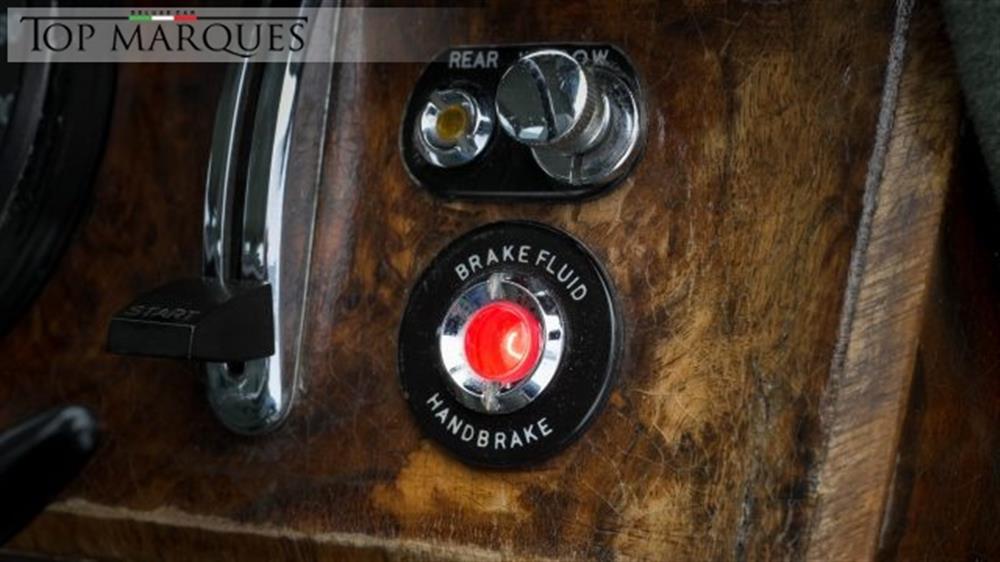 Sovereign Sovereign 250 V8