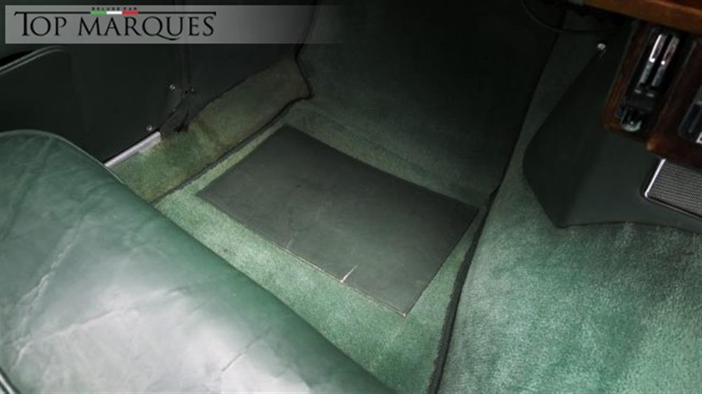 Sovereign Sovereign 250 V8