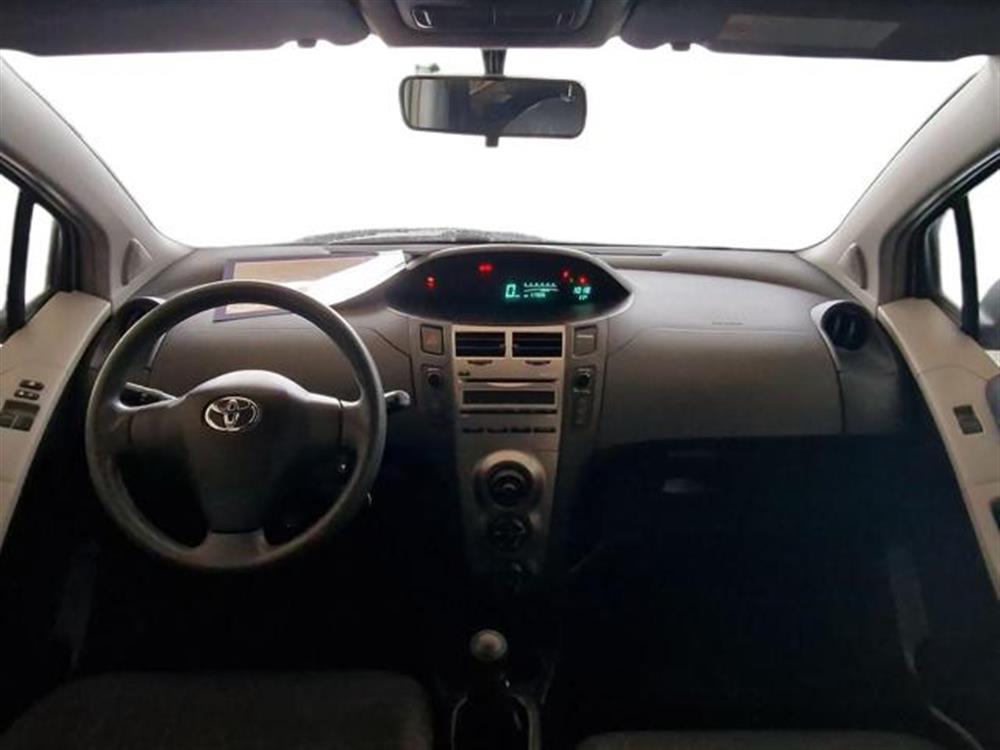 Yaris Yaris 1.0 5 porte