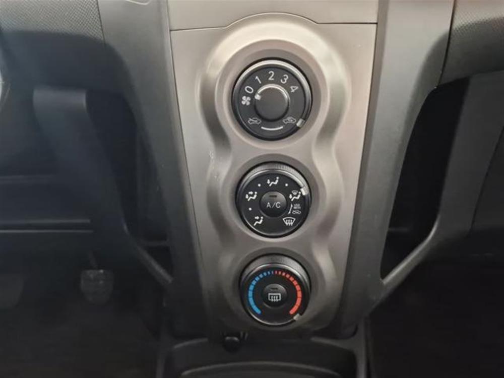 Yaris Yaris 1.0 5 porte