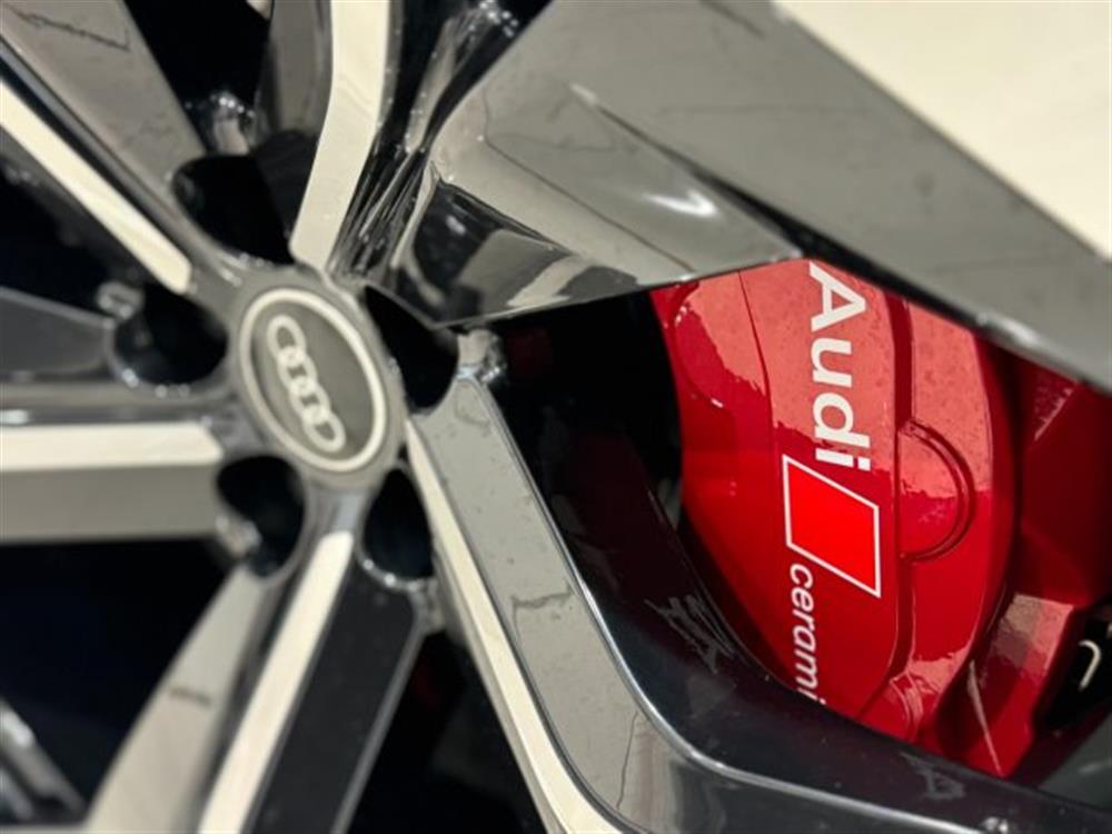 RS Q8 RS Q8 TFSI V8 Quattro Tipt