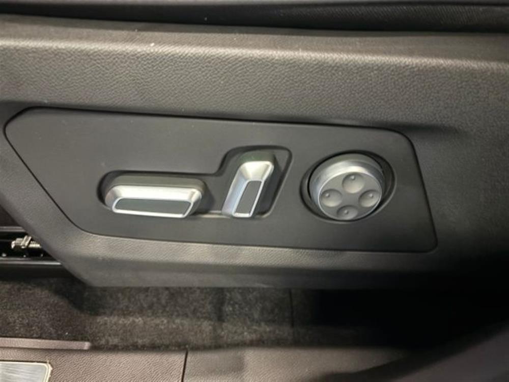 K3 K3 2.0 GPL DCT 4WD