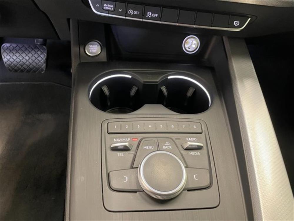 A4 A4 Avant 40 2.0 TDI S t