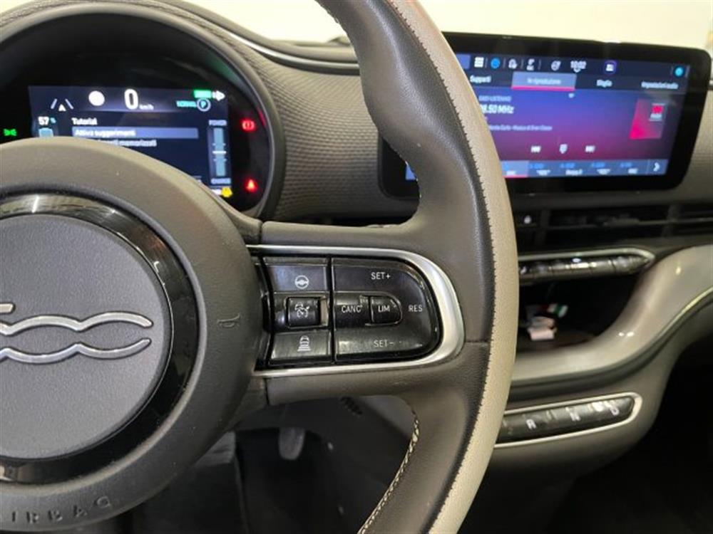 500e 500e Berlina La Prima 42