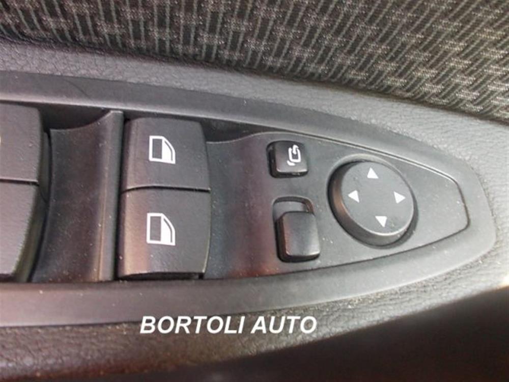 X1 X1 sDrive18d 53.000 KM