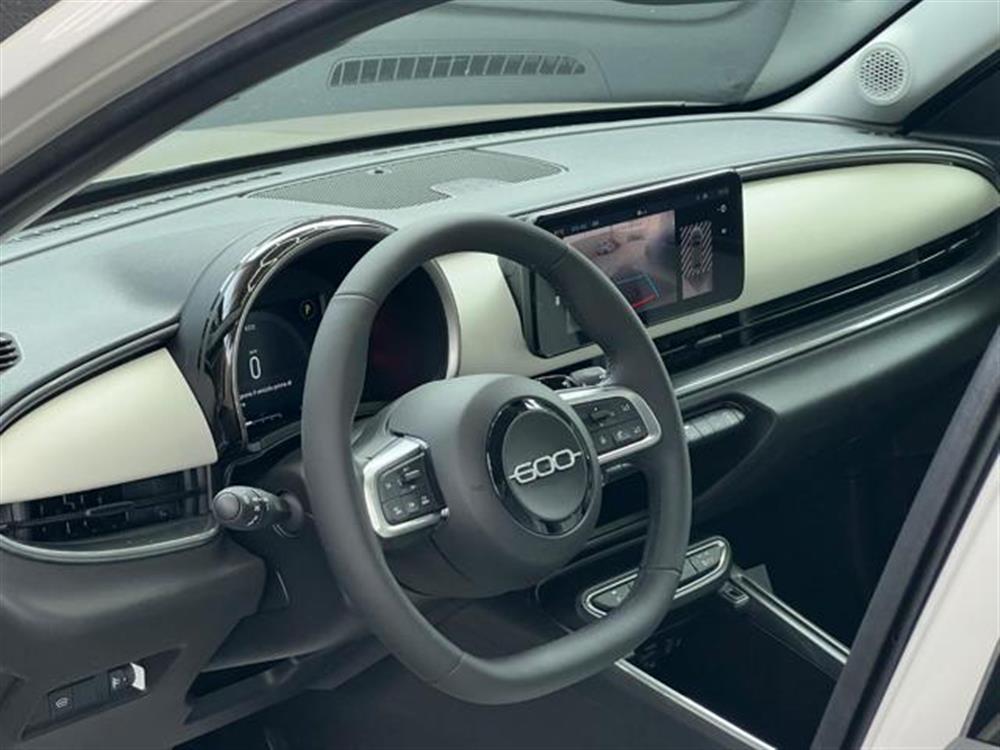 600 600 Hybrid 110 CV DCT MH