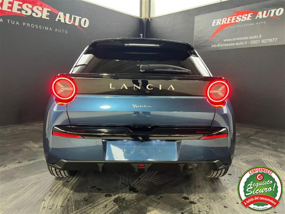 Ypsilon Ypsilon Hybrid e-DCT ED. LIM