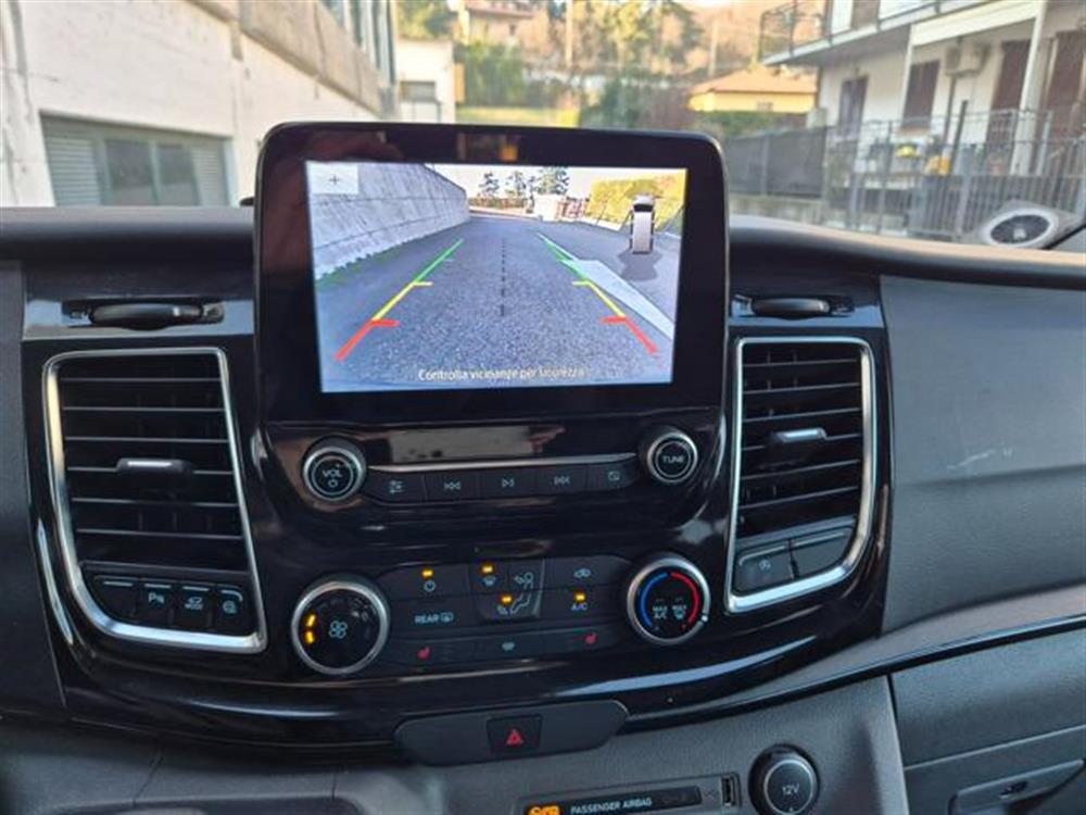 Tourneo Custom Tourneo Custom 320 2.0 EcoBlue 185C