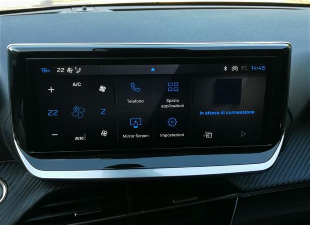 208 208 Hybrid 110 CV e-DCS6