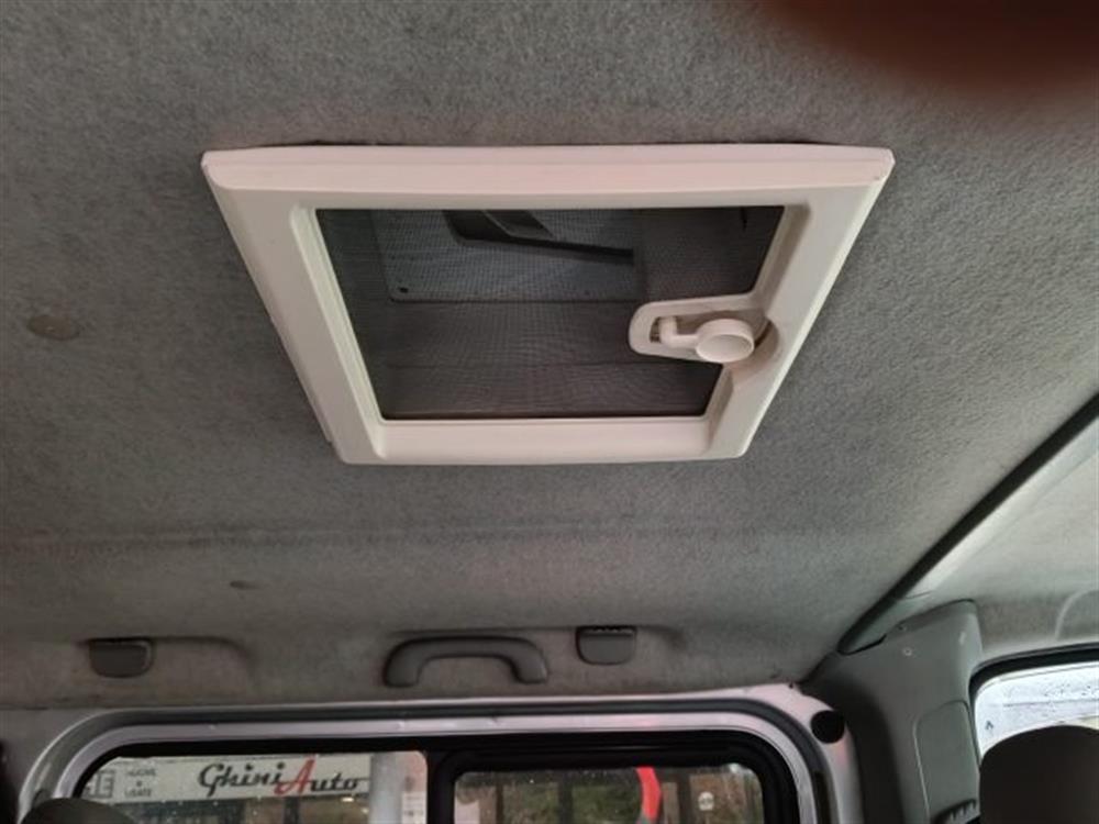 Vivaro Vivaro 27 1.9 DTI PC-TN Com