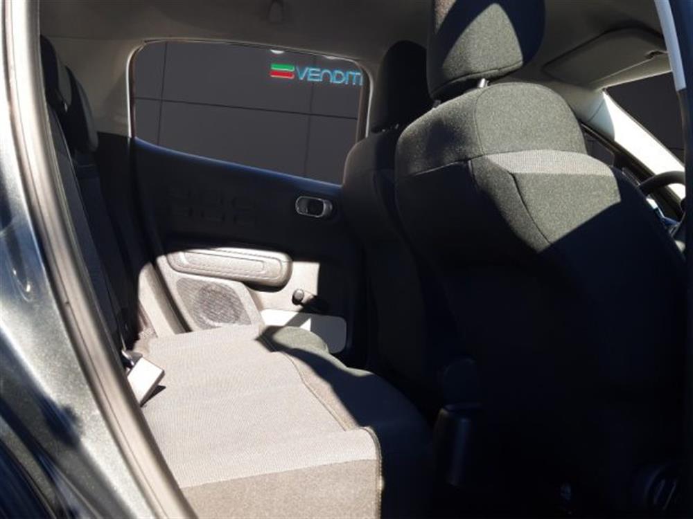 C3 C3 PureTech 82 Shine