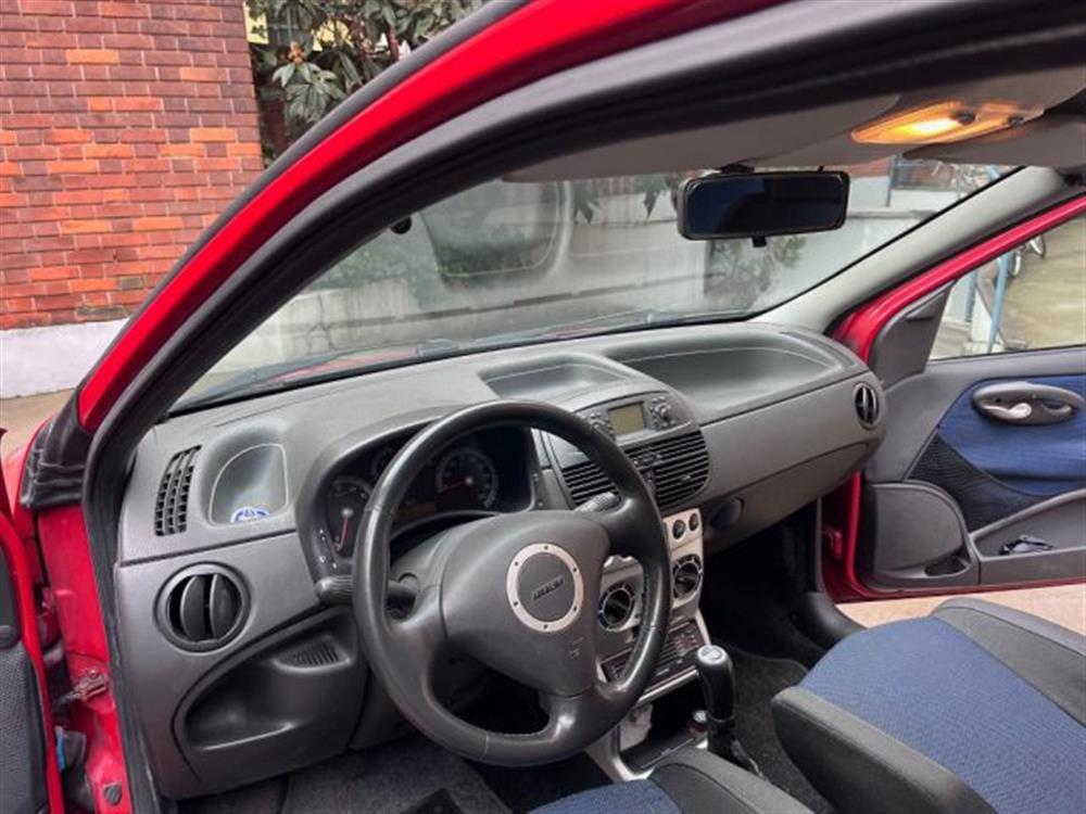 Punto Punto 1.8i 16V 3 porte HGT